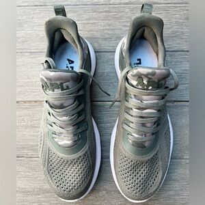 APL Techloom Tracer Camo / Fatigue Green Sneakers